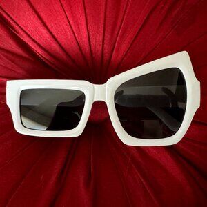 SALE! Sunglasses Unisex Winking Glasses White W/ Black Lenses Unisex Accessories